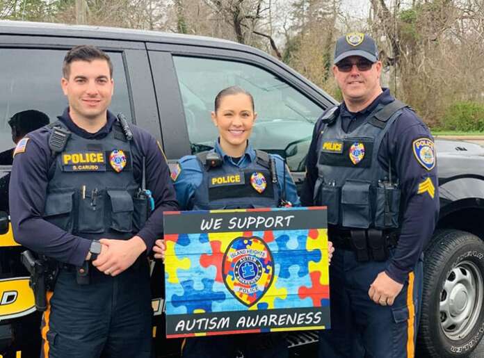 ISLAND-HEIGHTS-Officers-Honor-Autism-Awareness-Month