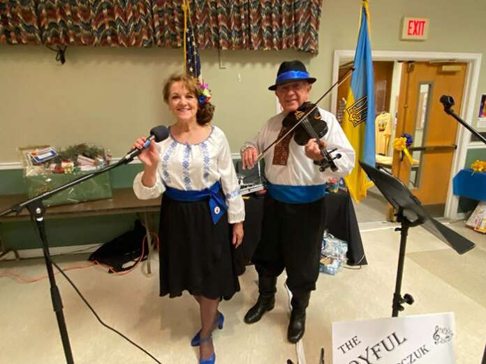 3-Ukranian-fundraiser-Joyful-duo